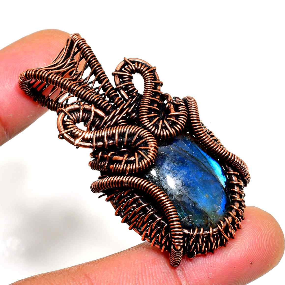 Luna’s Light – Labradorite Copper Pendant