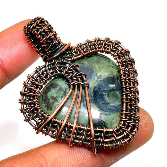 Gaia’s Harmony – Copper-Wrapped Gemstone Pendant