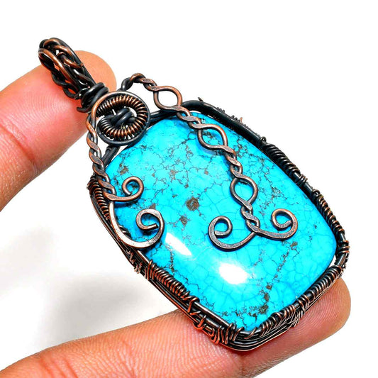 Serenity’s Embrace – Turquoise Copper Pendant