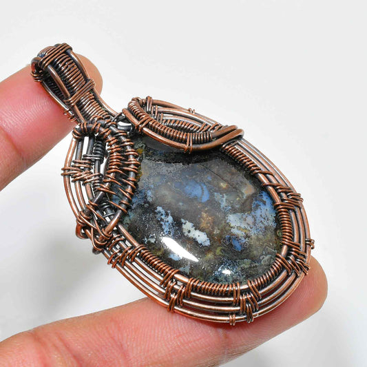 Tranquil Halo – Amethyst & Copper Pendant