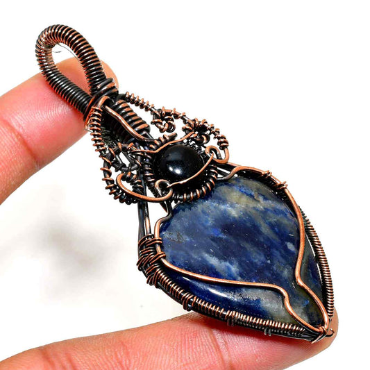 Selene’s Gaze – Lapis Lazuli Copper Pendant