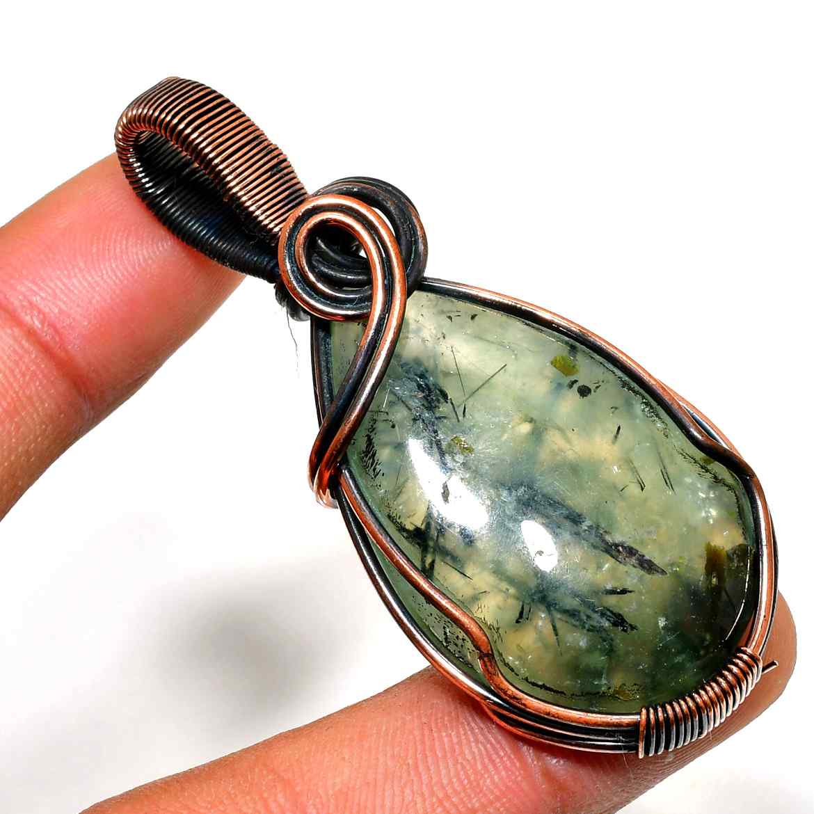 Verdant Harmony – Chrysoprase Copper Pendant