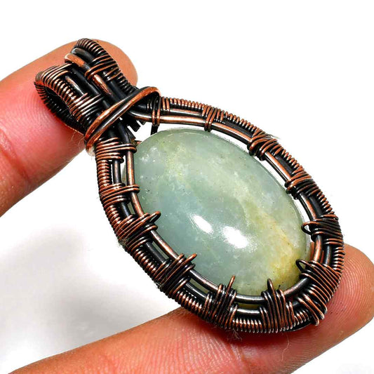 Tranquil Embrace – Copper-Wrapped Aventurine Pendant