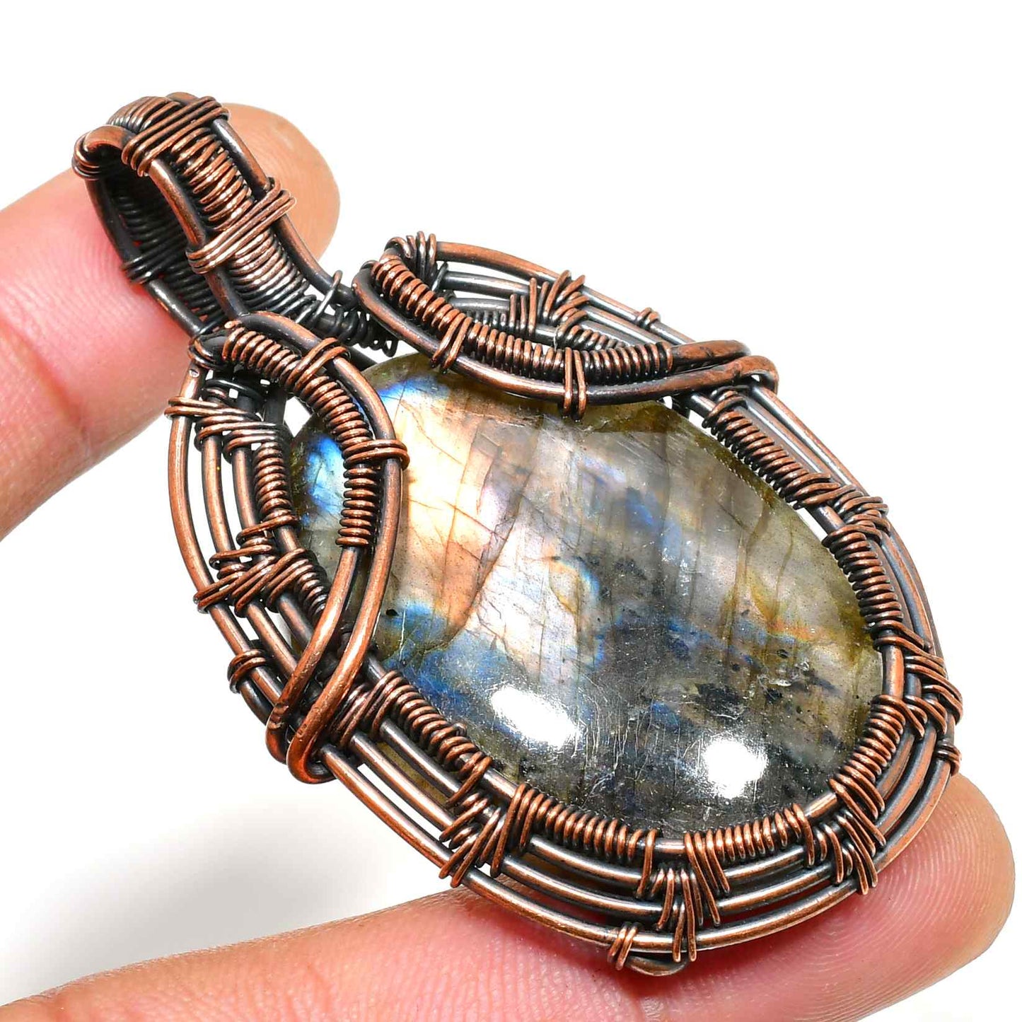 Luna’s Shield – Labradorite & Copper Pendant