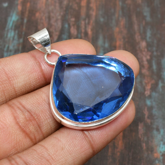 Azure Bliss – Sterling Silver Blue Topaz Pendant