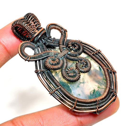 Dreamweaver’s Harmony – Moss Agate Copper Pendant