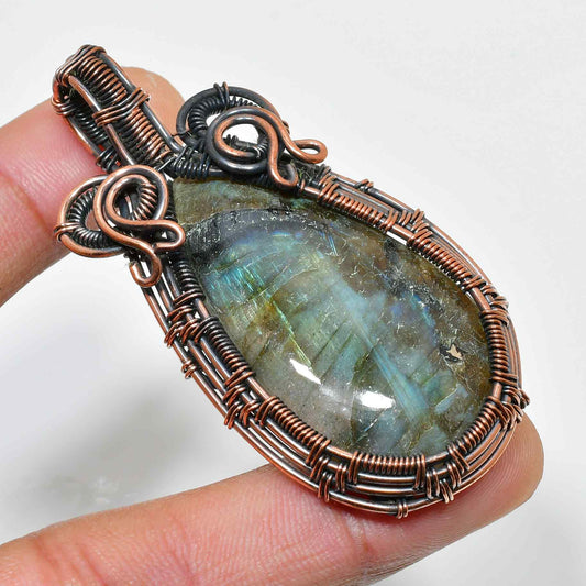 Celestial Cascade – Labradorite & Antique Copper Pendant
