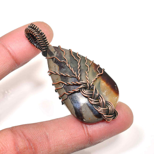 Rooted Harmony – Agate Copper Pendant