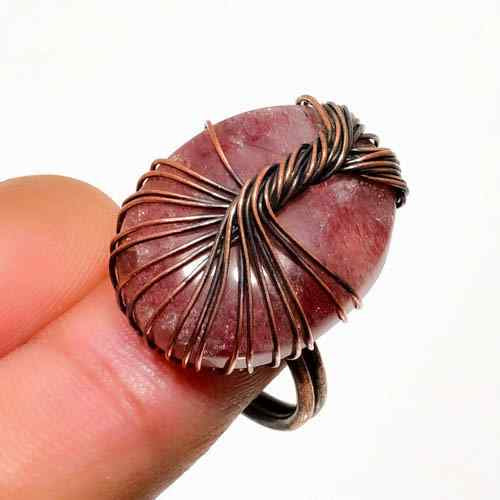 Ruby Ember – Antique Bronze Wire Ring