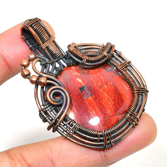 Guardian’s Ember – Carnelian Copper Pendant