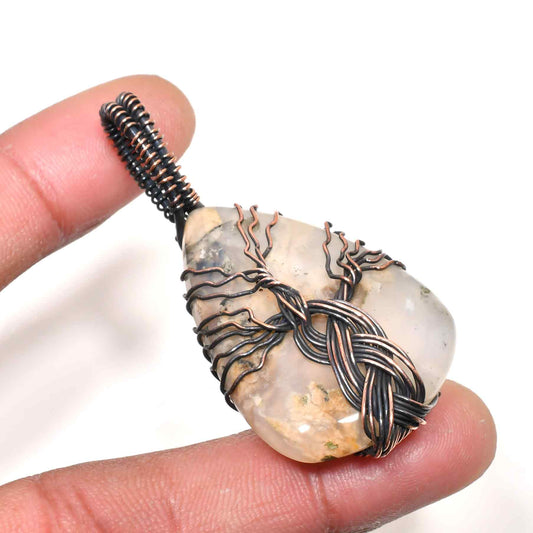 Nature’s Embrace – Copper Crystal Pendant