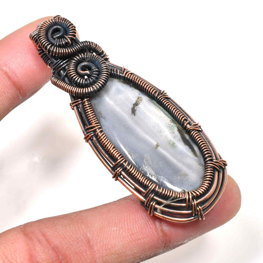 Terra Embrace – Oxidized Copper Agate Pendant