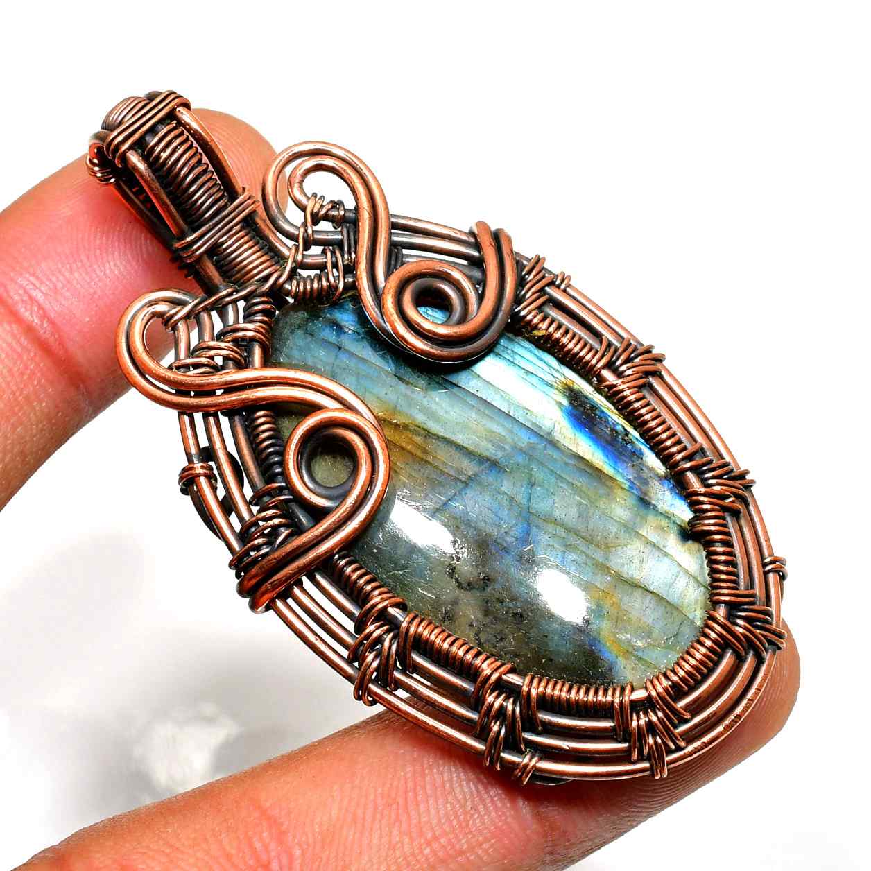 Starlit Wonder – Labradorite & Antique Copper Pendant