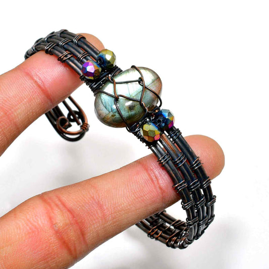 Celestial Whispers – Labradorite Copper Wire Bracelet