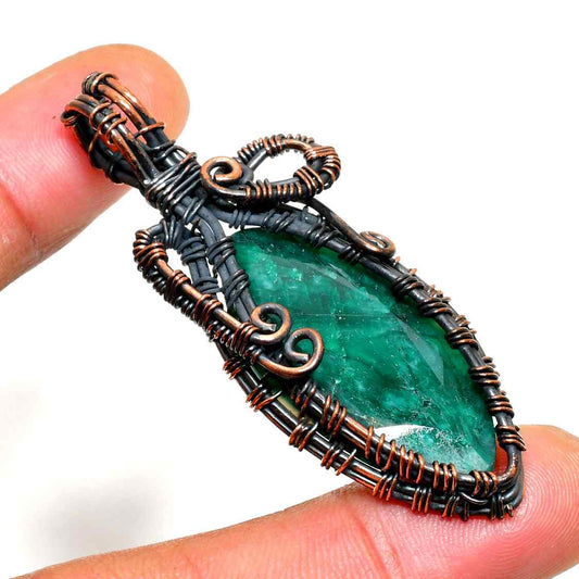 Verdant Embrace – Emerald & Copper Pendant