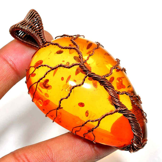 Aurelia’s Ember – Copper-Wrapped Amber Pendant