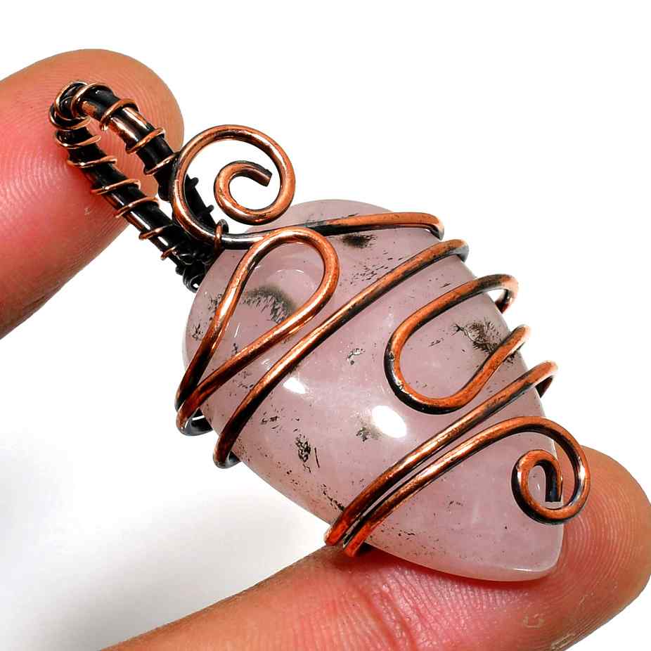 Serenity’s Embrace – Copper Rose Quartz Pendant