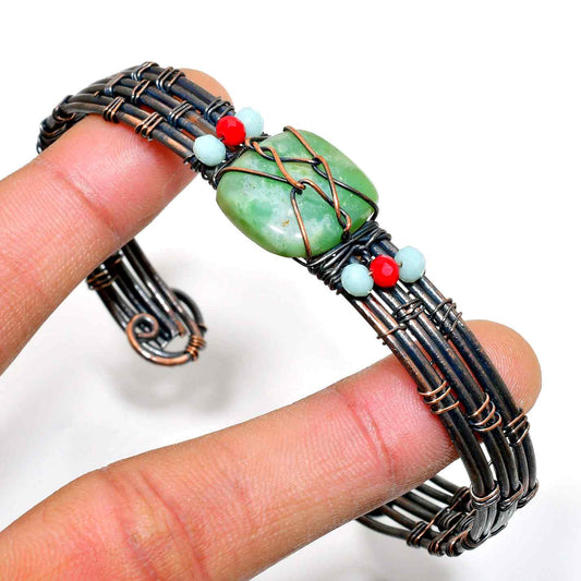 Verdant Harmony – Green Stone & Copper Wire Bracelet