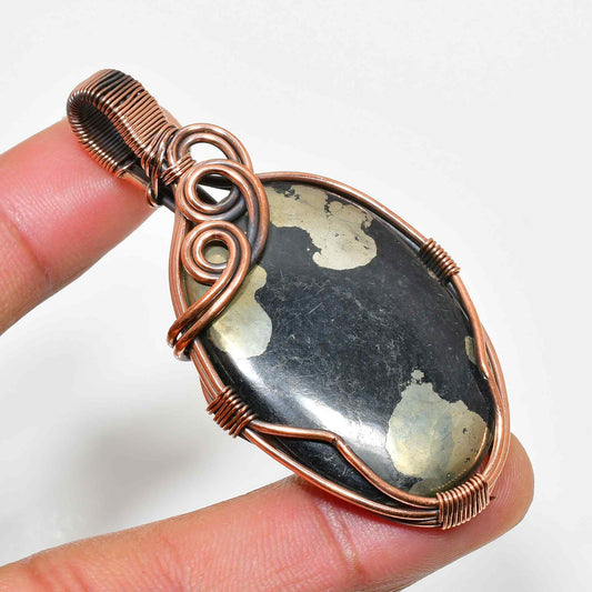 Mystical Shadow – Black Stone & Copper Pendant