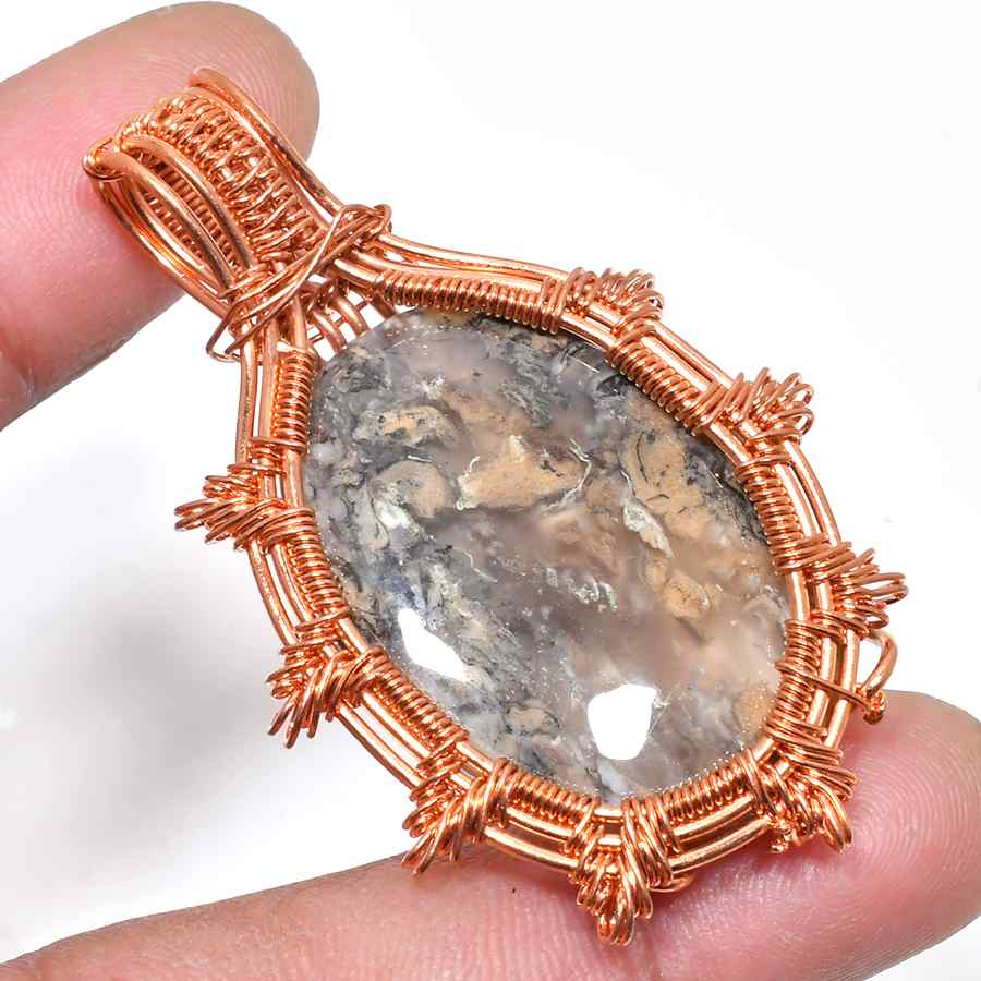 Terra’s Embrace – Copper Wrapped Agate Pendant