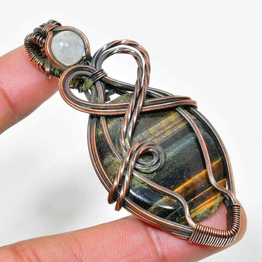 Guardian’s Eye – Tiger’s Eye Copper Pendant