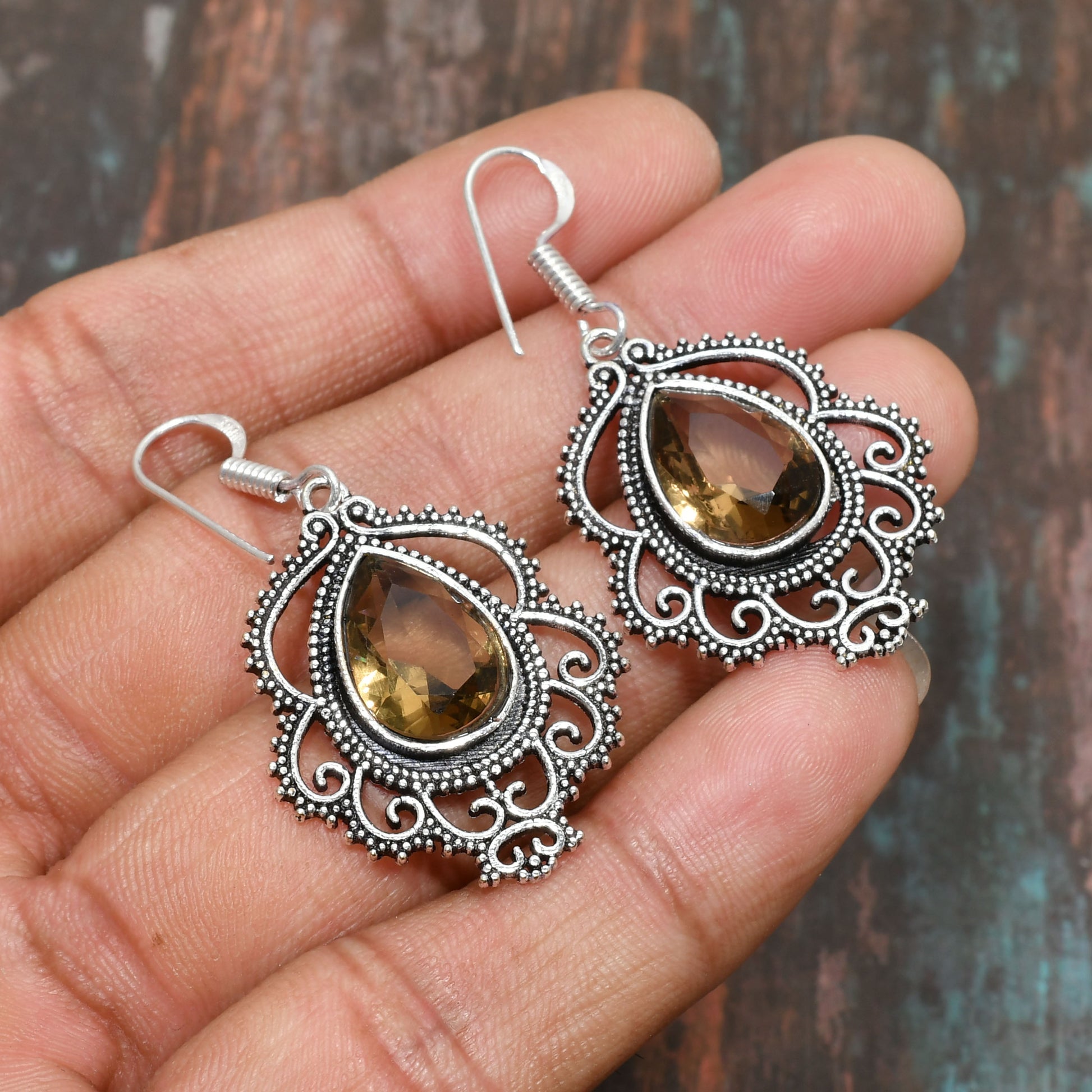 Gaia’s Calm – Smoky Quartz Silver Filigree Earrings
