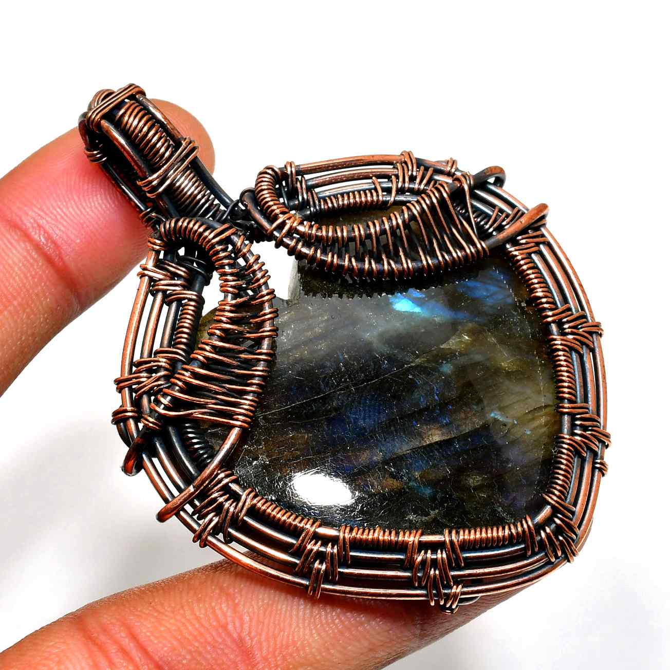 Selene’s Shield – Labradorite Copper Pendant