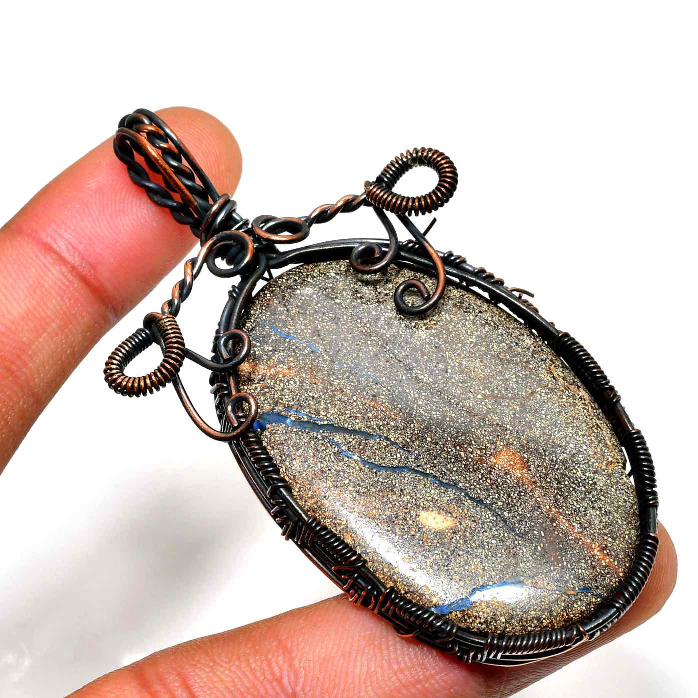 Celestial Harmony – Labradorite & Copper Pendant