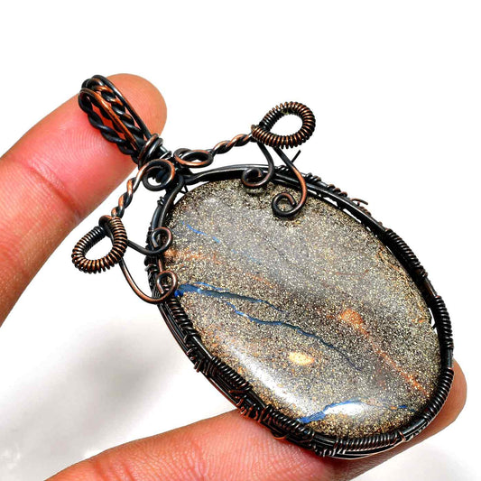 Celestial Harmony – Labradorite & Copper Pendant