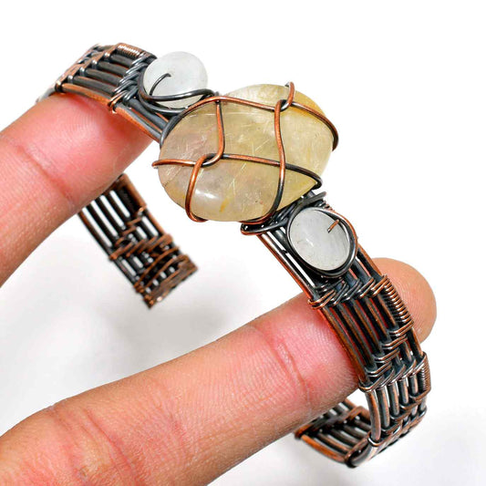 Aurelia’s Radiance – Golden Rutilated Quartz Copper Bracelet