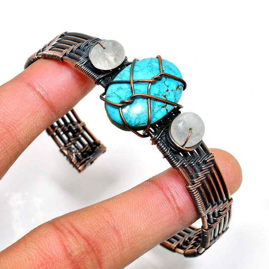 Turquoise Embrace – Handcrafted Oxidized Copper Cuff