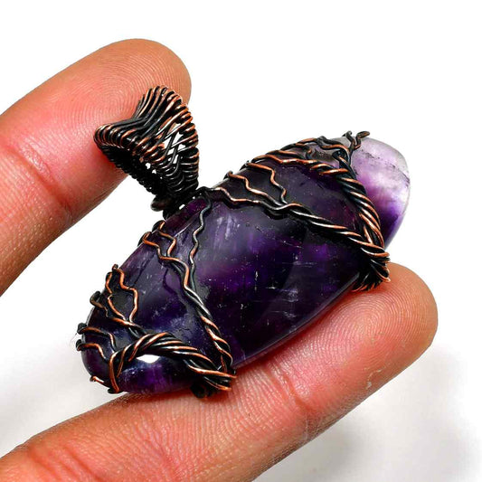Ezra’s Veil – Hand-Wrapped Amethyst Copper Pendant