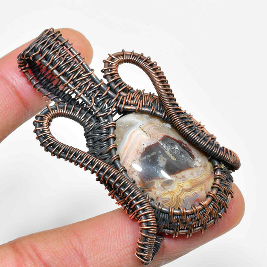 Ember’s Grace – Copper-Wrapped Agate Pendant