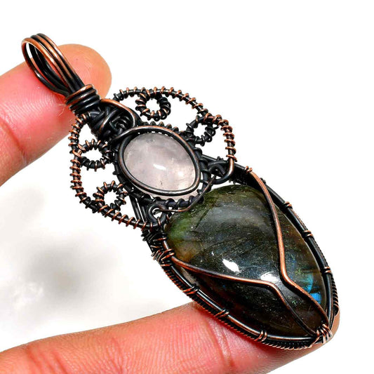 Aurora’s Embrace – Labradorite & Rose Quartz Copper Pendant
