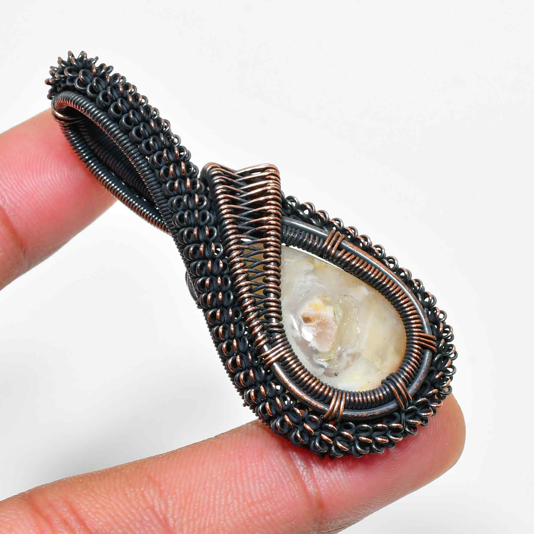 Whispering Serenity – Amethyst Copper Pendant