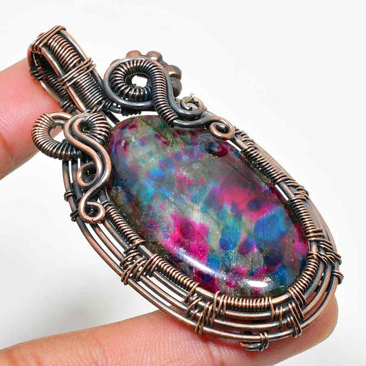 Harmony’s Drift – Fluorite Copper Pendant