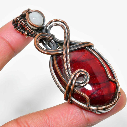 Crimson Embrace – Red Jasper Copper Pendant