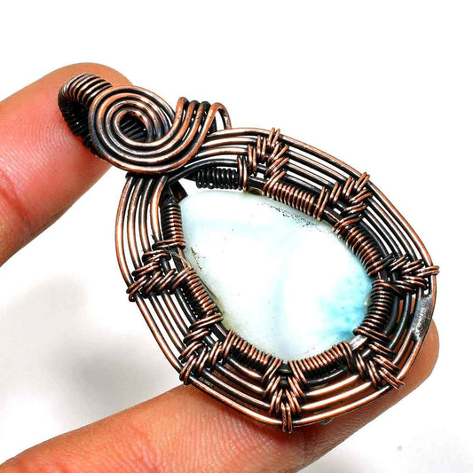 Celestial Drift – Aquamarine Copper Pendant