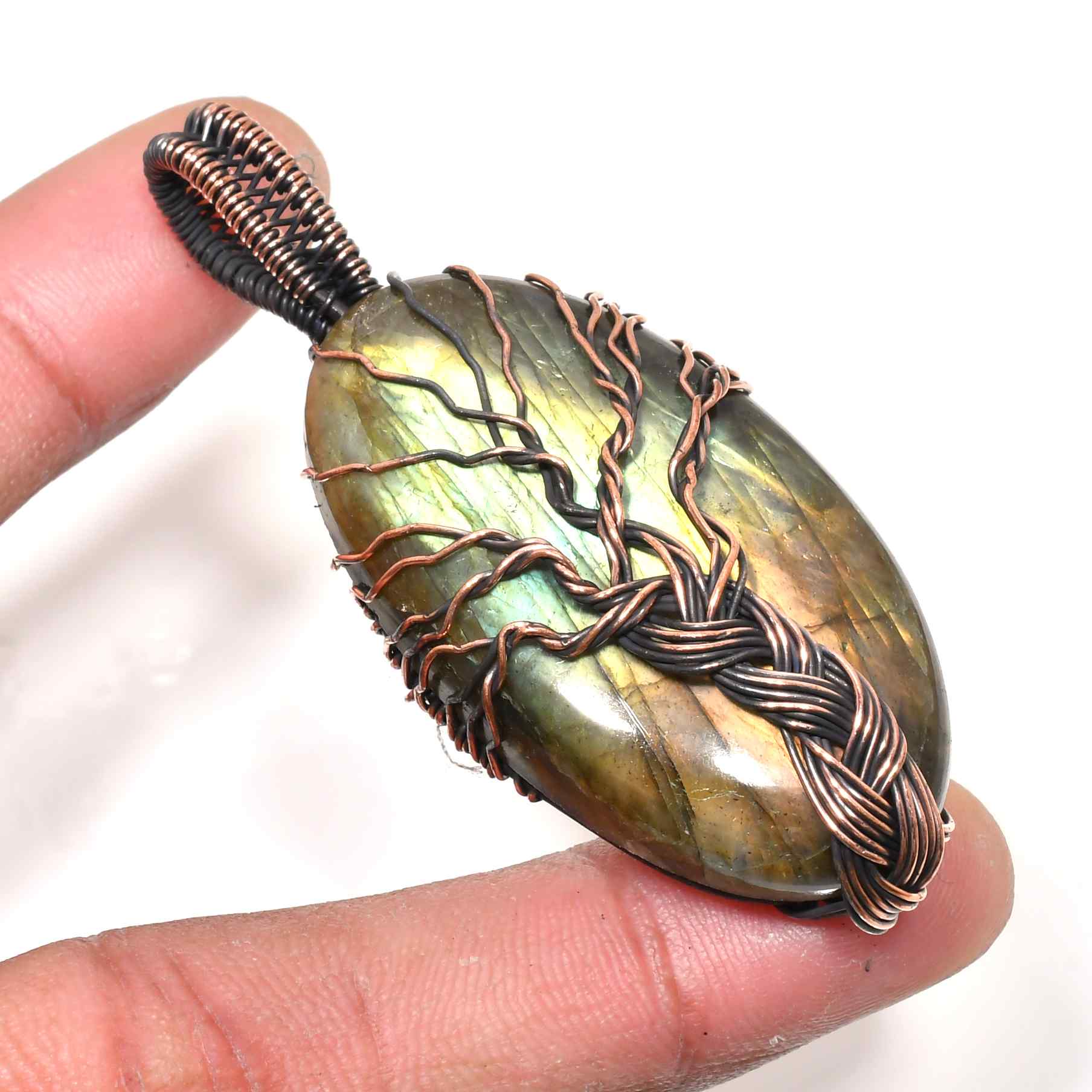 Aurora’s Shard – Labradorite Copper Pendant