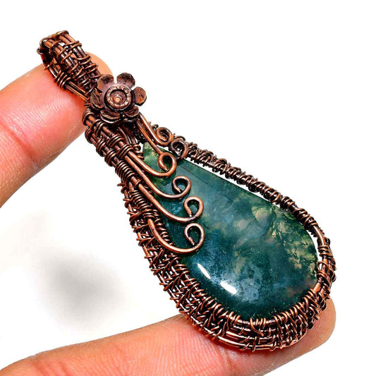 Verdant Embrace – Copper Wrapped Green Stone Pendant