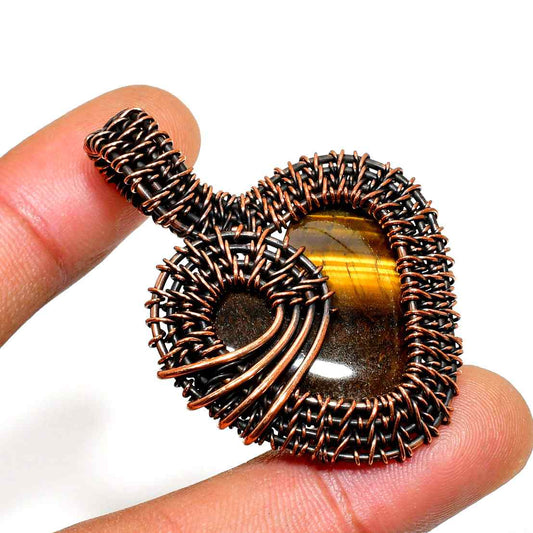 Guardian’s Eye – Tiger’s Eye Copper Pendant