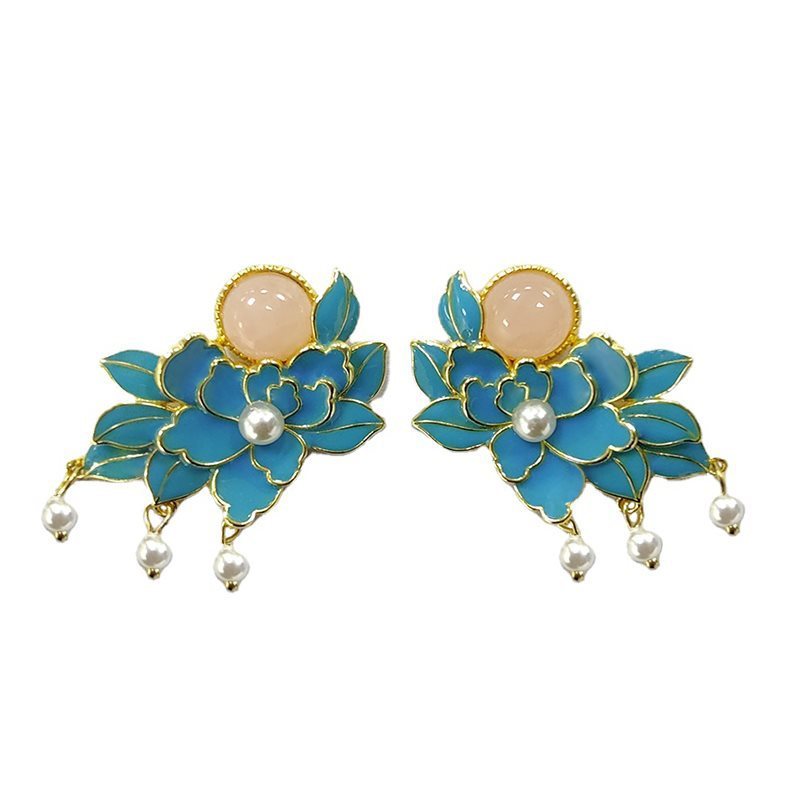 Tian-Tsui Filigree Studs