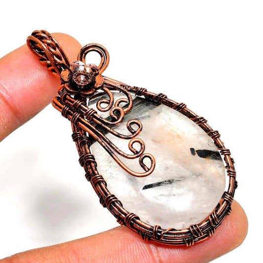Aria’s Clarity – Quartz & Copper Pendant