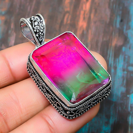 Radiant Essence – Tourmaline Silver Filigree Pendant