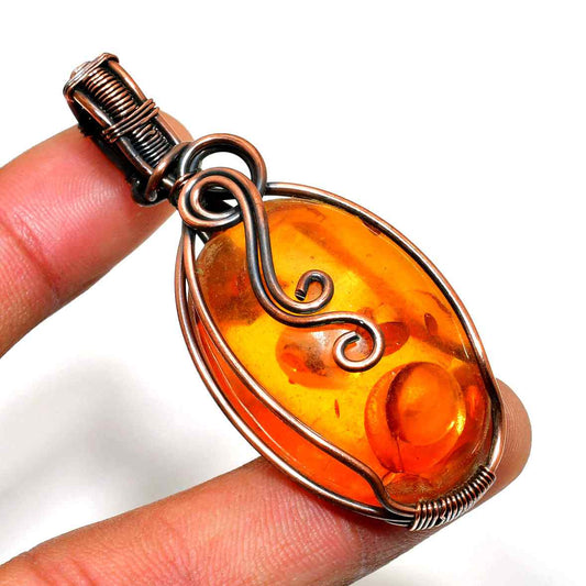 Golden Glow – Hand-Wrapped Amber & Copper Pendant
