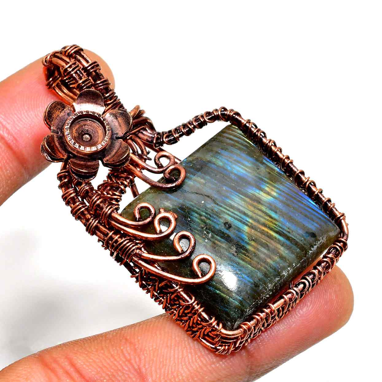 Astra’s Aura – Labradorite & Copper Pendant