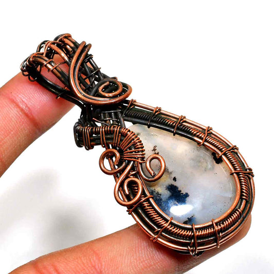 Gaia’s Embrace – Copper-Wrapped Agate Pendant