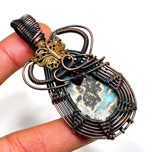 Gaia’s Embrace – Agate Copper Pendant