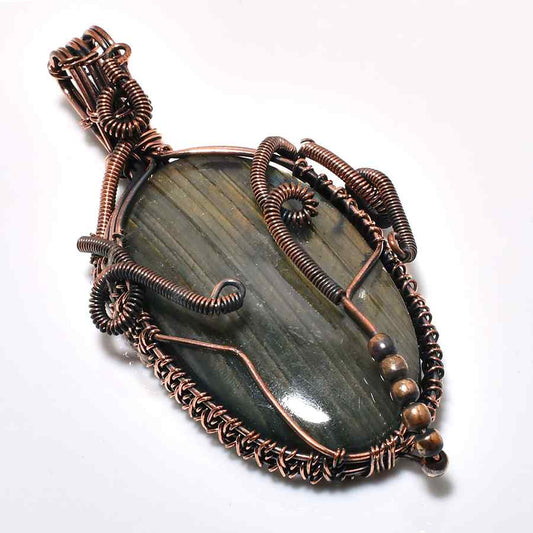 Aurora’s Veil – Labradorite Copper Pendant