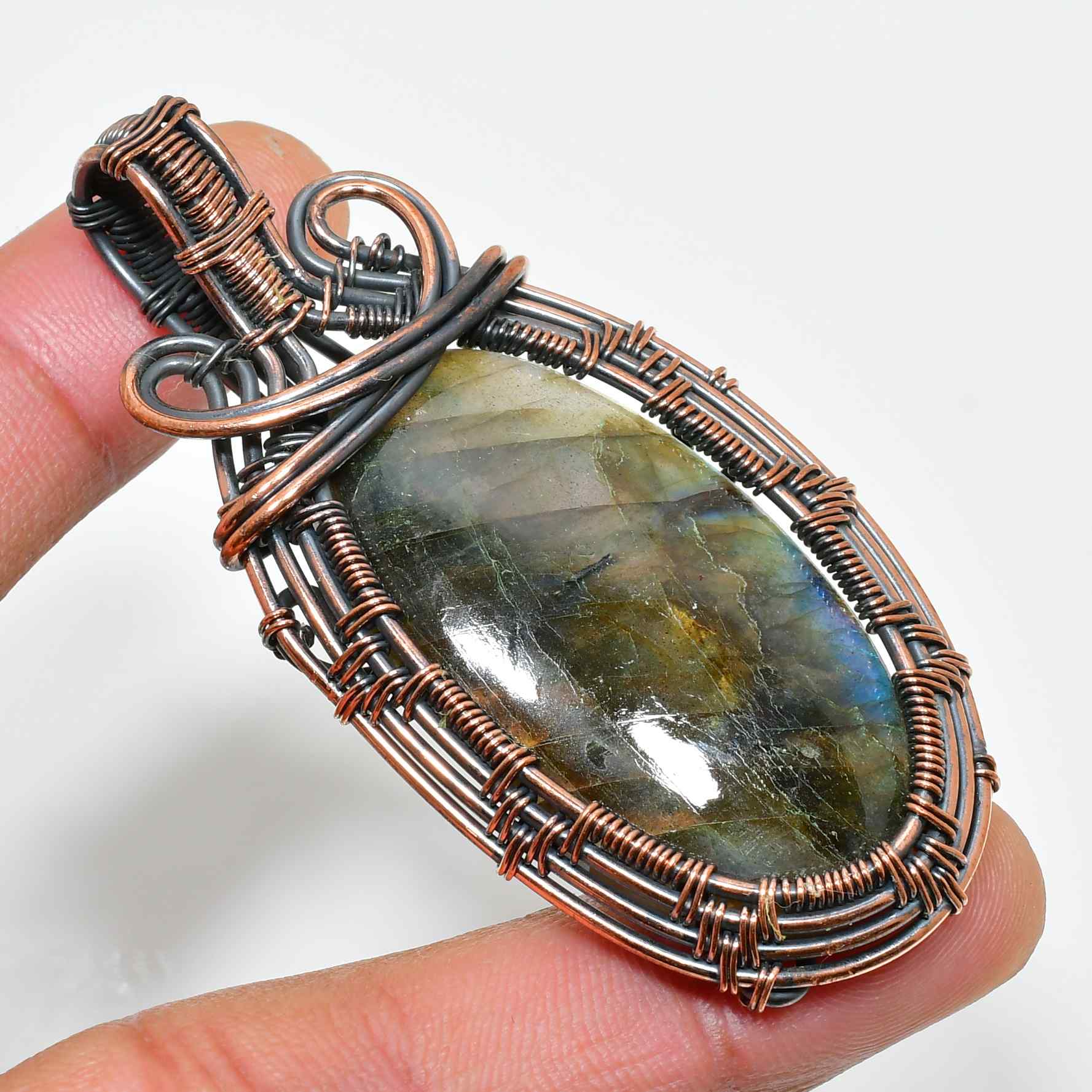 Aurora’s Veil – Labradorite Copper Pendant